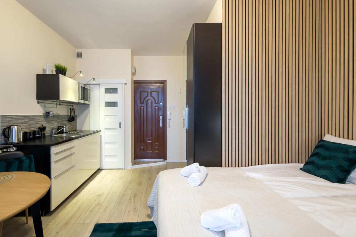 Modern Apartment In Best Location Krasków Exterior foto